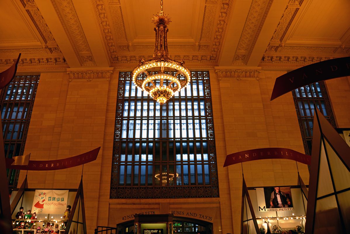 18-1 Vanderbilt Hall In New York City Grand Central Terminal